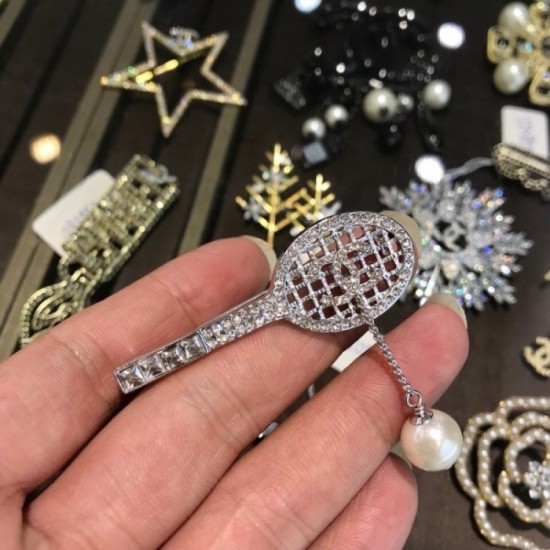 Bargain for this season CHANEL Chanel 2022AW brooch Bargain for this season CHANEL Chanel 2022AW brooch