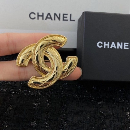 CHANEL Chanel 2022AW brooch with a strong presence every season CHANEL Chanel 2022AW brooch with a strong presence every season