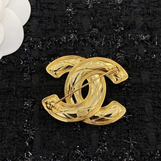 CHANEL Chanel 2022AW brooch with a strong presence every season CHANEL Chanel 2022AW brooch with a strong presence every season