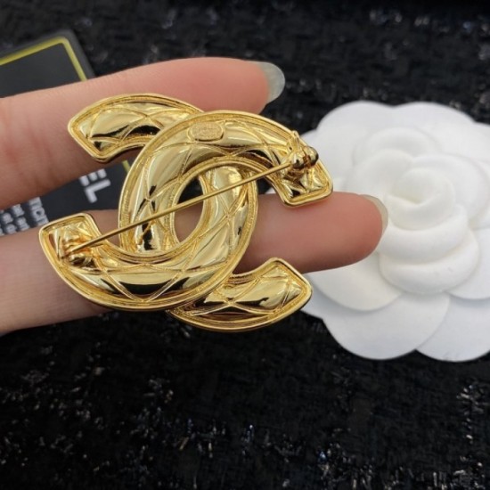 CHANEL Chanel 2022AW brooch with a strong presence every season CHANEL Chanel 2022AW brooch with a strong presence every season