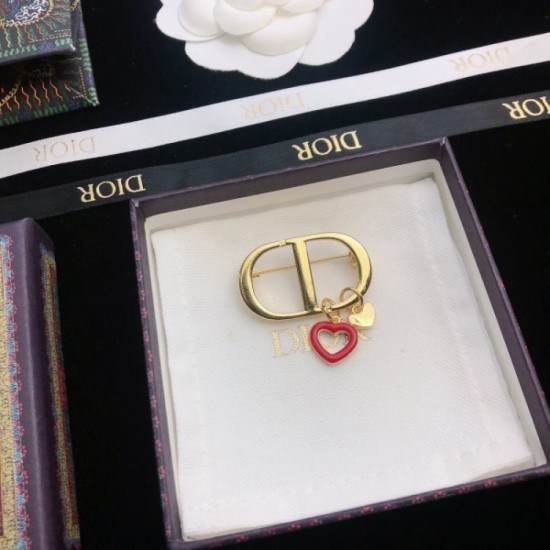 This autumn is decided DIOR Dior 2022AW brooch This autumn is decided DIOR Dior 2022AW brooch