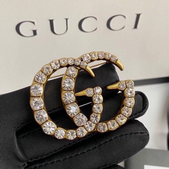 A must-have item for autumn GUCCI Gucci 2022AW brooch A must-have item for autumn GUCCI Gucci 2022AW brooch