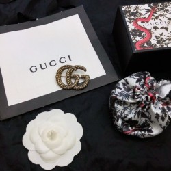 New limited very beautiful color GUCCI Gucci 2022AW brooch