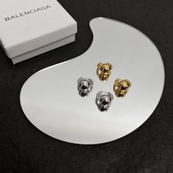 Various choices 2022 BALENCIAGA Balenciaga earrings Various choices 2022 BALENCIAGA Balenciaga earrings