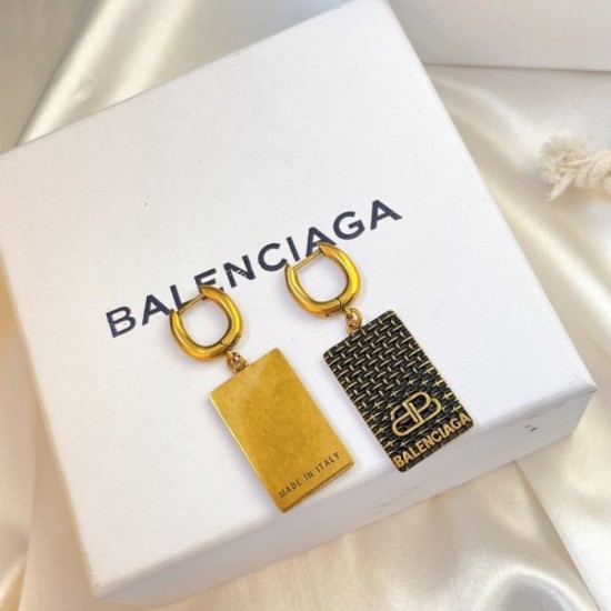 Fashionable style 2022 BALENCIAGA Balenciaga earrings Fashionable style 2022 BALENCIAGA Balenciaga earrings
