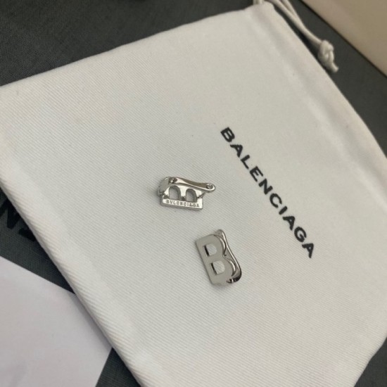 Reliable and reliable transaction 2022 BALENCIAGA Balenciaga earrings Reliable and reliable transaction 2022 BALENCIAGA Balenciaga earrings