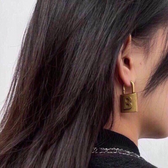 Seasonal item BALENCIAGA Balenciaga 2022AW earrings Seasonal item BALENCIAGA Balenciaga 2022AW earrings