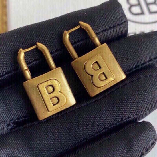 Seasonal item BALENCIAGA Balenciaga 2022AW earrings Seasonal item BALENCIAGA Balenciaga 2022AW earrings
