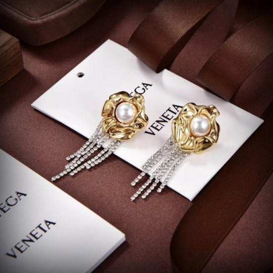 Good BOTTEGA VENETA Bottega Veneta 2022AW earrings Good BOTTEGA VENETA Bottega Veneta 2022AW earrings