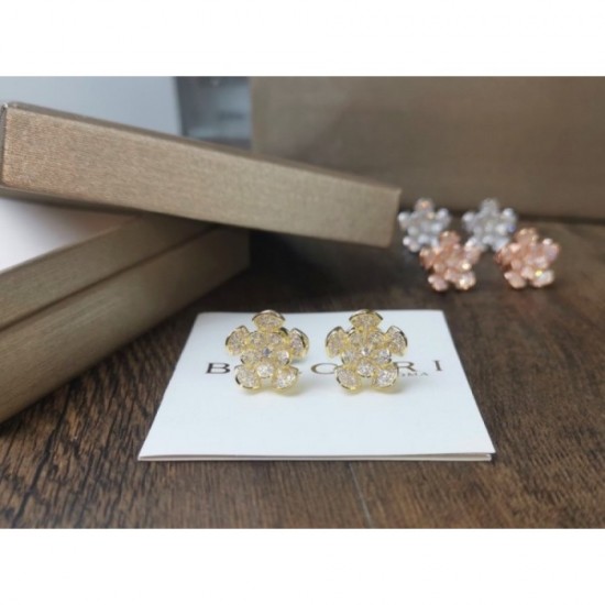 Very rare color 2022 BVLGARI Bvlgari earrings Very rare color 2022 BVLGARI Bvlgari earrings