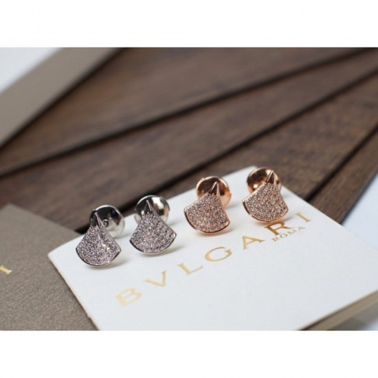 Both popular BVLGARI Bvlgari 2022AW earrings Both popular BVLGARI Bvlgari 2022AW earrings