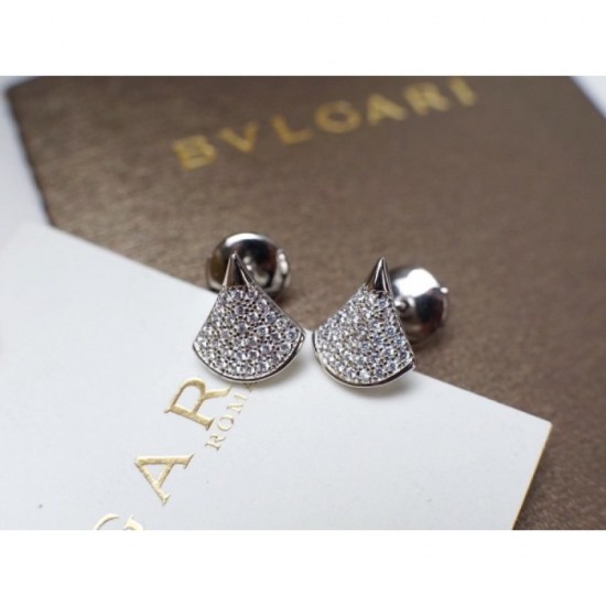 Both popular BVLGARI Bvlgari 2022AW earrings Both popular BVLGARI Bvlgari 2022AW earrings