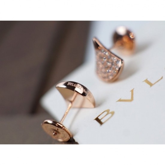 Both popular BVLGARI Bvlgari 2022AW earrings Both popular BVLGARI Bvlgari 2022AW earrings