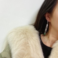 Featured design for this season 2022 CARTIER Cartier earrings