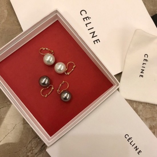 Challenge the cheapest 2022 CELINE Celine earrings Challenge the cheapest 2022 CELINE Celine earrings