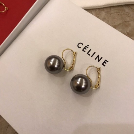 Challenge the cheapest 2022 CELINE Celine earrings Challenge the cheapest 2022 CELINE Celine earrings