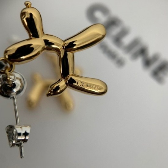 Difficult to obtain 2022 CELINE Celine earrings Difficult to obtain 2022 CELINE Celine earrings