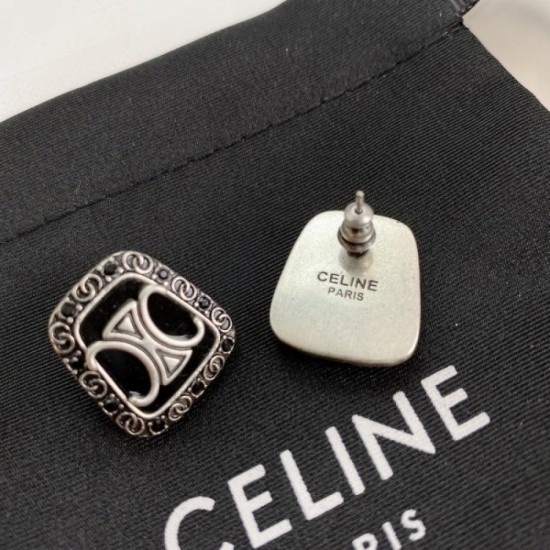 New selection 2022 CELINE Celine earrings New selection 2022 CELINE Celine earrings