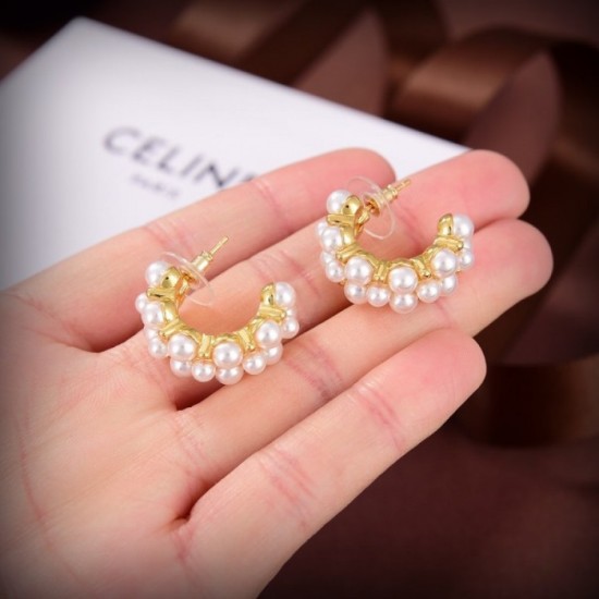 SALE! This season 2022 CELINE Celine earrings SALE! This season 2022 CELINE Celine earrings