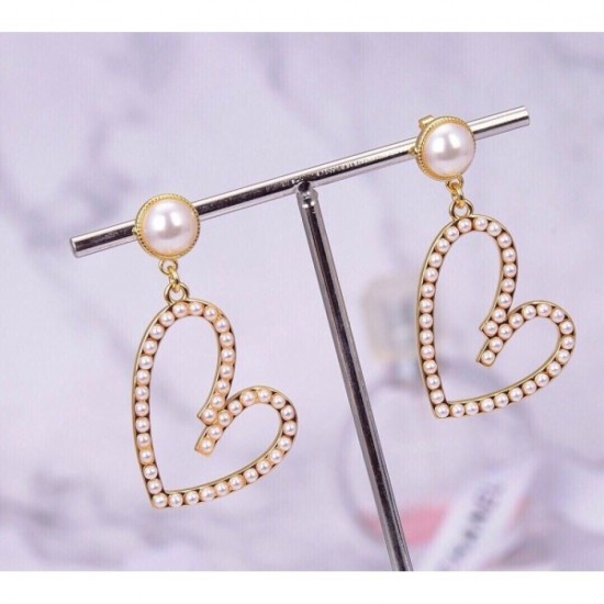 Latest work 2022 CELINE Celine earrings Latest work 2022 CELINE Celine earrings