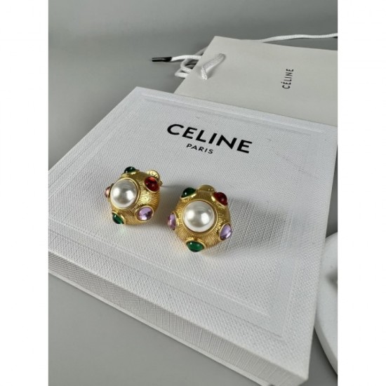 A lot of trendy CELINE Celine 2022AW earrings A lot of trendy CELINE Celine 2022AW earrings