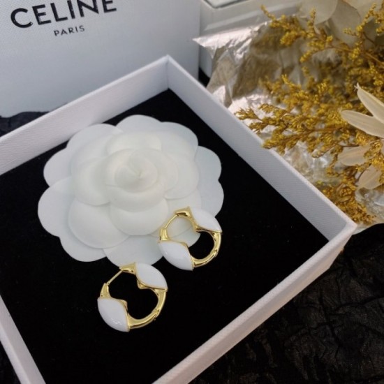 Fall/Winter latest work sold out inevitable CELINE Celine 2022AW Earrings Fall/Winter latest work sold out inevitable CELINE Celine 2022AW Earrings