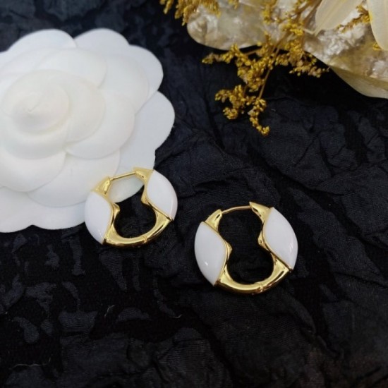 Fall/Winter latest work sold out inevitable CELINE Celine 2022AW Earrings Fall/Winter latest work sold out inevitable CELINE Celine 2022AW Earrings