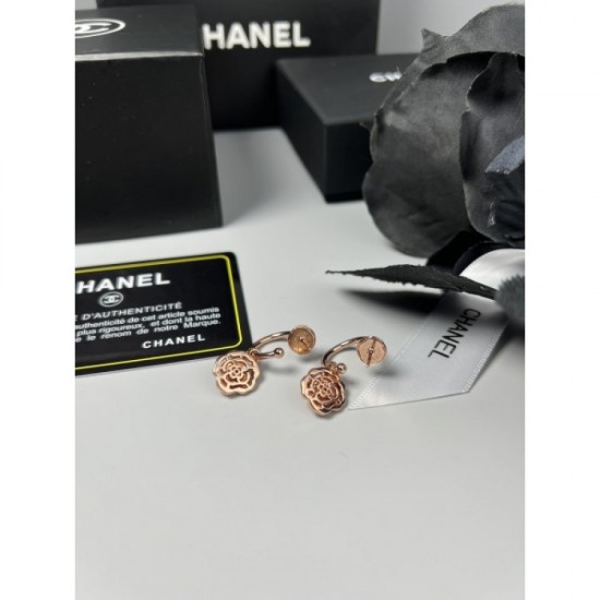 At the forefront of trends 2022 CHANEL Chanel earrings At the forefront of trends 2022 CHANEL Chanel earrings