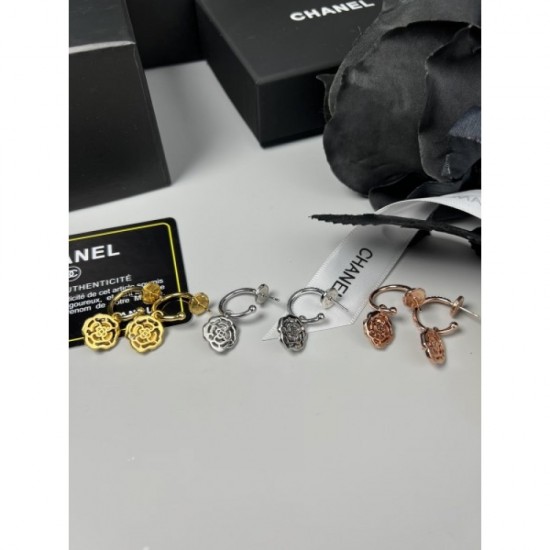 At the forefront of trends 2022 CHANEL Chanel earrings At the forefront of trends 2022 CHANEL Chanel earrings