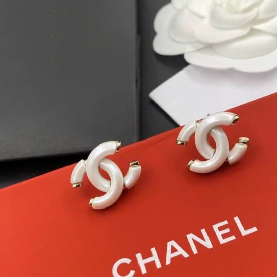 The topic is boiling 2022 CHANEL Chanel earrings The topic is boiling 2022 CHANEL Chanel earrings