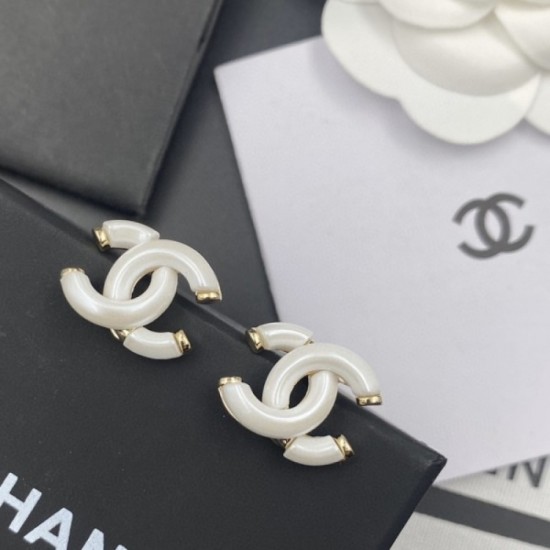 The topic is boiling 2022 CHANEL Chanel earrings The topic is boiling 2022 CHANEL Chanel earrings