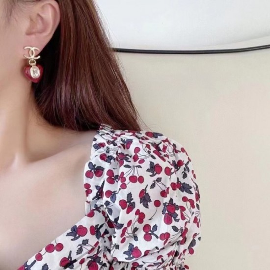Attractive point 2022 CHANEL Chanel earrings Attractive point 2022 CHANEL Chanel earrings