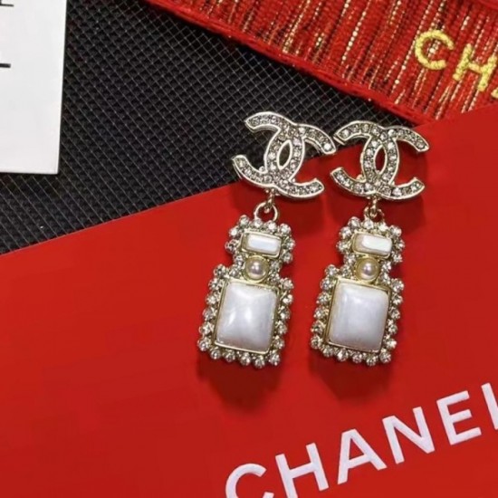 Seasonal style 2022 CHANEL Chanel earrings Seasonal style 2022 CHANEL Chanel earrings