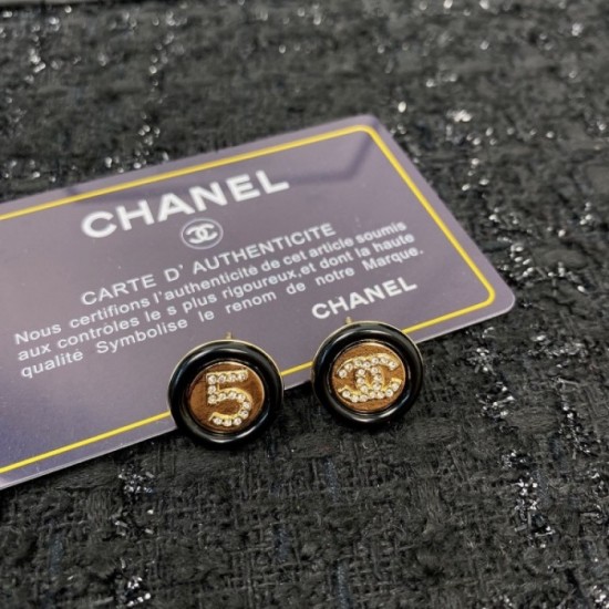 Beautiful price sale 2022 CHANEL Chanel earrings Beautiful price sale 2022 CHANEL Chanel earrings