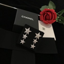 Rich color variations 2022 CHANEL Chanel earrings