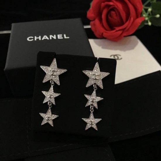 Rich color variations 2022 CHANEL Chanel earrings Rich color variations 2022 CHANEL Chanel earrings