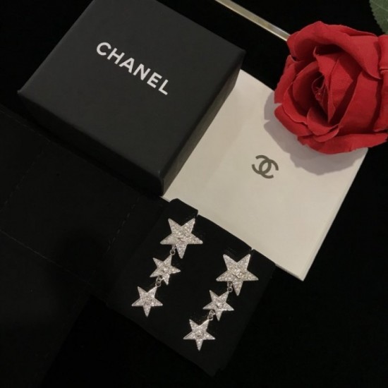 Rich color variations 2022 CHANEL Chanel earrings Rich color variations 2022 CHANEL Chanel earrings