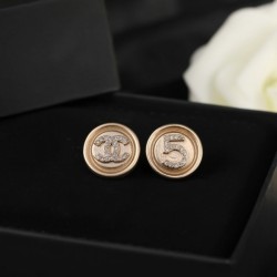 Casual mail order 2022 CHANEL Chanel earrings