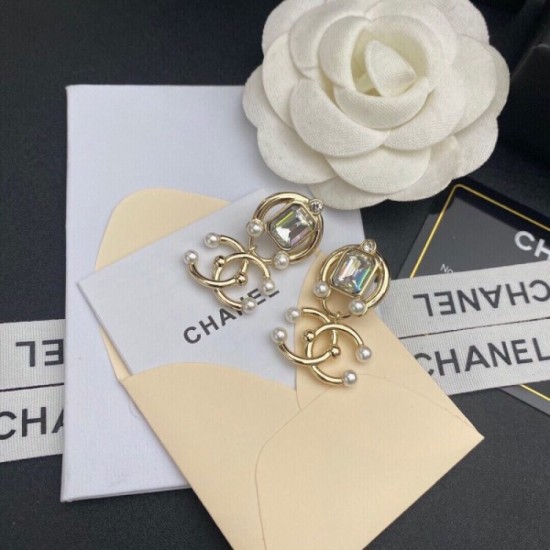 Fashion 2022 CHANEL Chanel earrings Fashion 2022 CHANEL Chanel earrings