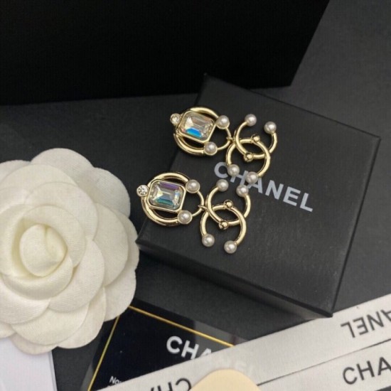 Fashion 2022 CHANEL Chanel earrings Fashion 2022 CHANEL Chanel earrings