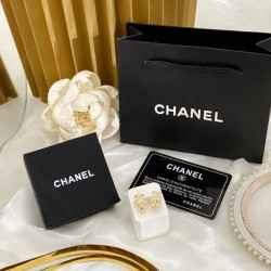 Prompt ◆ Luxury 2022 CHANEL Chanel Earrings
