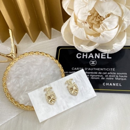 Prompt ◆ Luxury 2022 CHANEL Chanel Earrings Prompt ◆ Luxury 2022 CHANEL Chanel Earrings