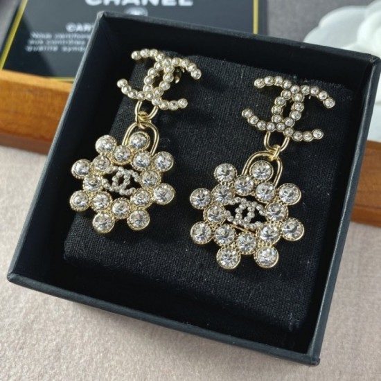 Outstanding freshness 2022 CHANEL Chanel earrings Outstanding freshness 2022 CHANEL Chanel earrings