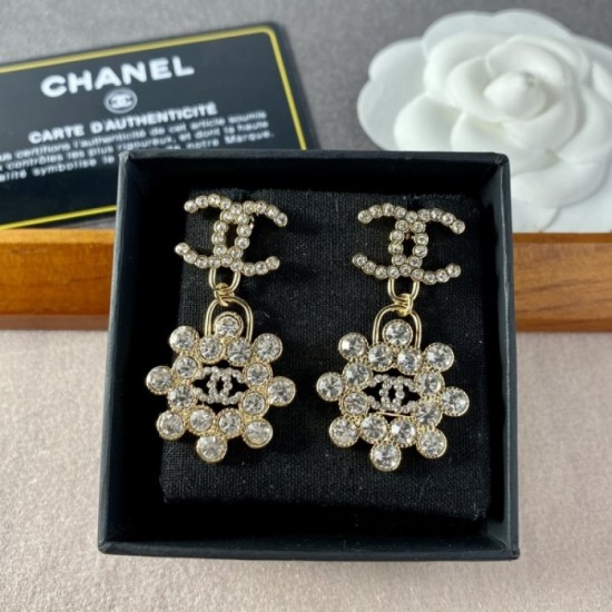 Outstanding freshness 2022 CHANEL Chanel earrings Outstanding freshness 2022 CHANEL Chanel earrings