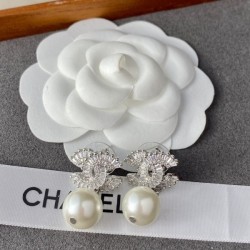 Popular restock sale 2022 CHANEL Chanel earrings