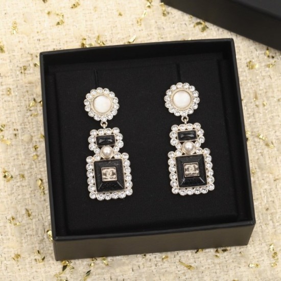 New arrival soon 2022 CHANEL Chanel earrings New arrival soon 2022 CHANEL Chanel earrings