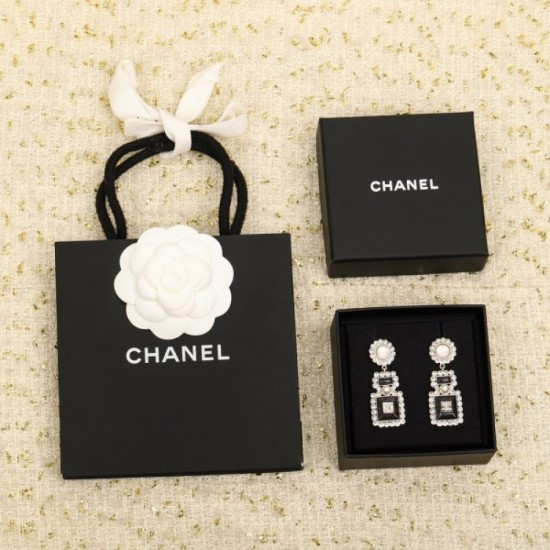 New arrival soon 2022 CHANEL Chanel earrings New arrival soon 2022 CHANEL Chanel earrings