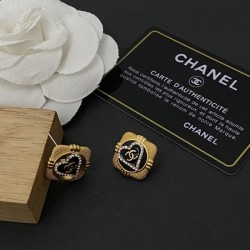 Overwhelming luxury 2022 CHANEL Chanel earrings