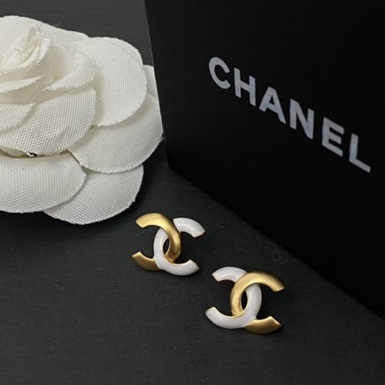 Pre-order item 2022 CHANEL Chanel earrings Pre-order item 2022 CHANEL Chanel earrings