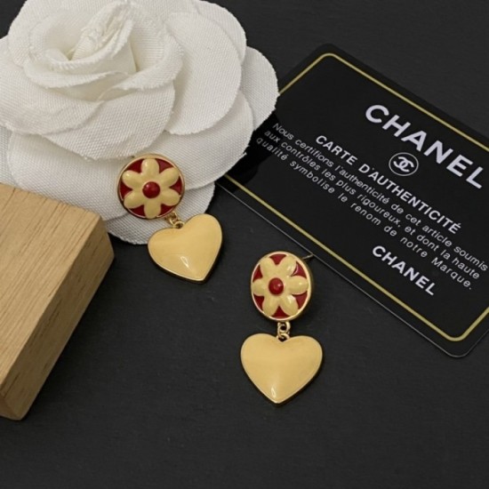 I want to buy more this year! 2022 CHANEL Chanel earrings I want to buy more this year! 2022 CHANEL Chanel earrings